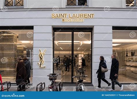 yves saint laurent y stores